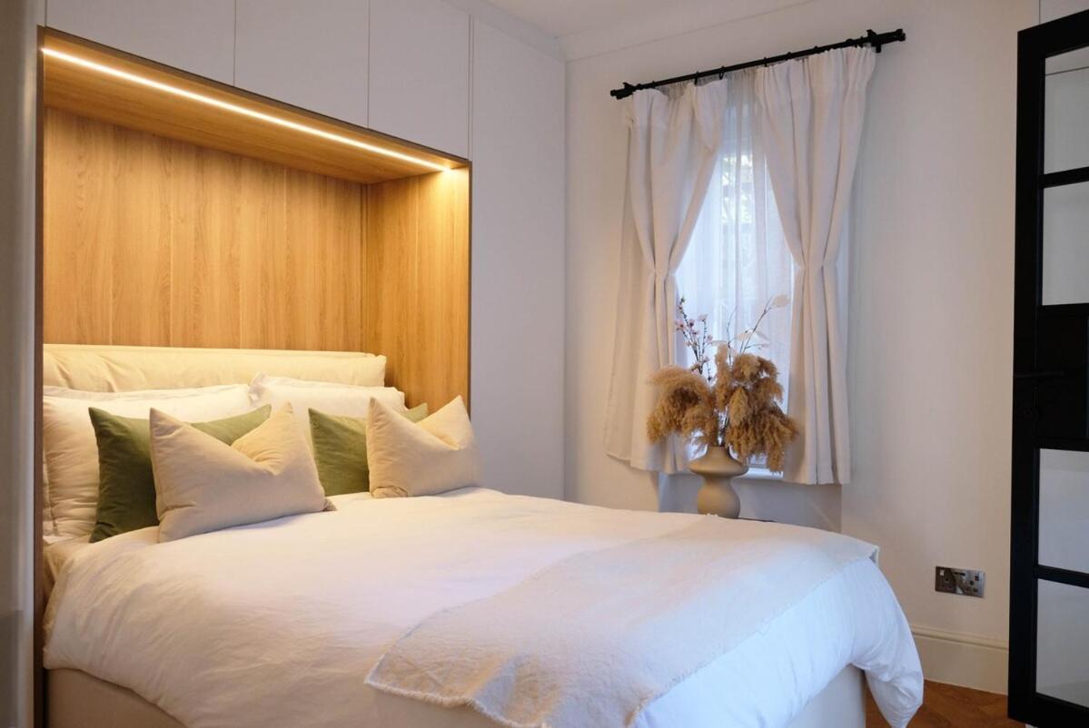 Lux & Stylish 2-bed Flat In West Kensington Apartment *